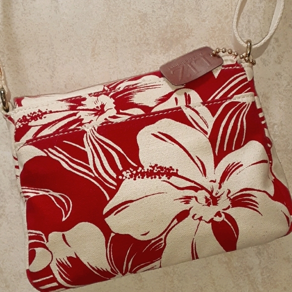 NWOT Liz Claiborne purse - Picture 2 of 11